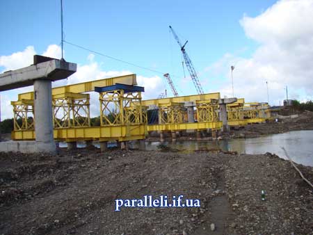 На дорозі державного значення Стрий-Чернівці-Мамалига будують новий міст На дорозі державного значення Стрий-Чернівці-Мамалига будують новий міст