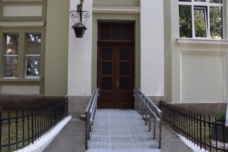 В Івано-Франківську проводиться ремонт лікарень