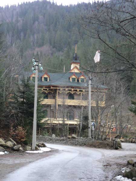 Ющенко в Карпатах гостей наразі не чекає