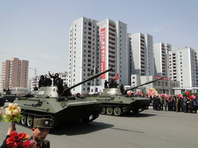 Военный парад в Пхеньяне