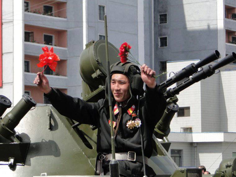 Военный парад в Пхеньяне