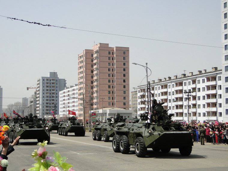 Военный парад в Пхеньяне