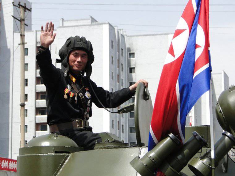 Военный парад в Пхеньяне