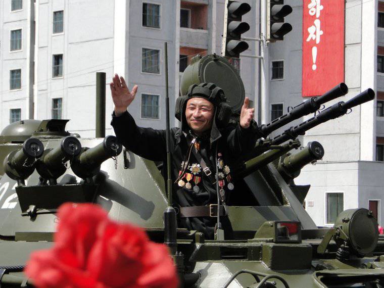 Военный парад в Пхеньяне