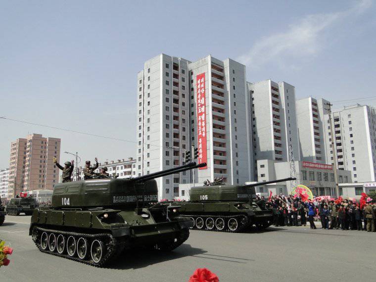 Военный парад в Пхеньяне