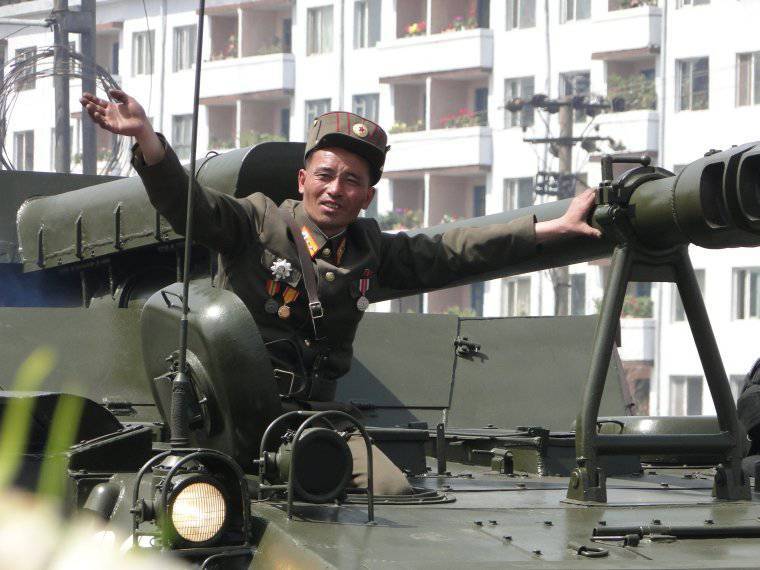 Военный парад в Пхеньяне