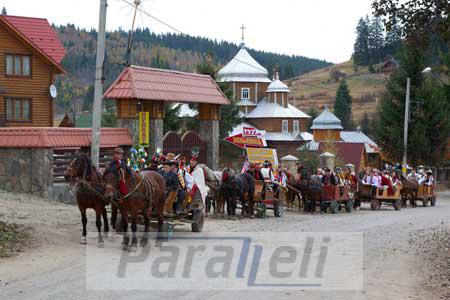 На "Буковелі" відгуляли українське весілля