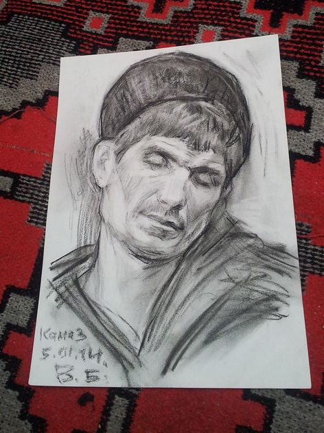 Прикарпатець малює портрети на Євромайдані