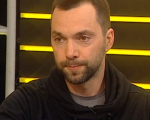 Турчинов здає Україну — військовий експерт