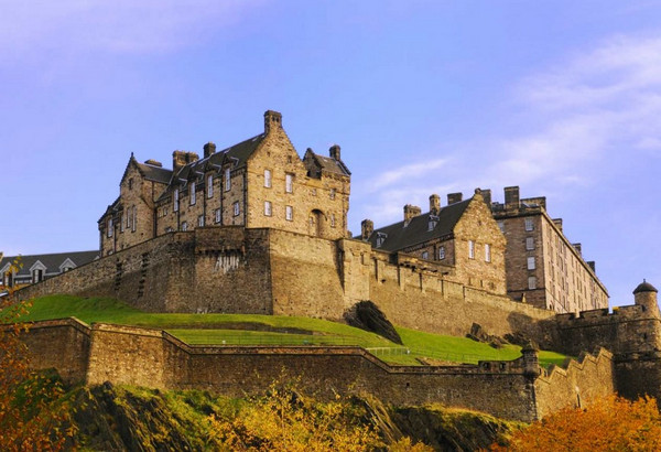 10 замків з привидами