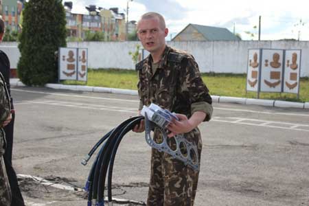 Митрополит Івано-Франківський і Галицький передав тепловізор та гуманітарну допомогу для Прикарпатського батальйону