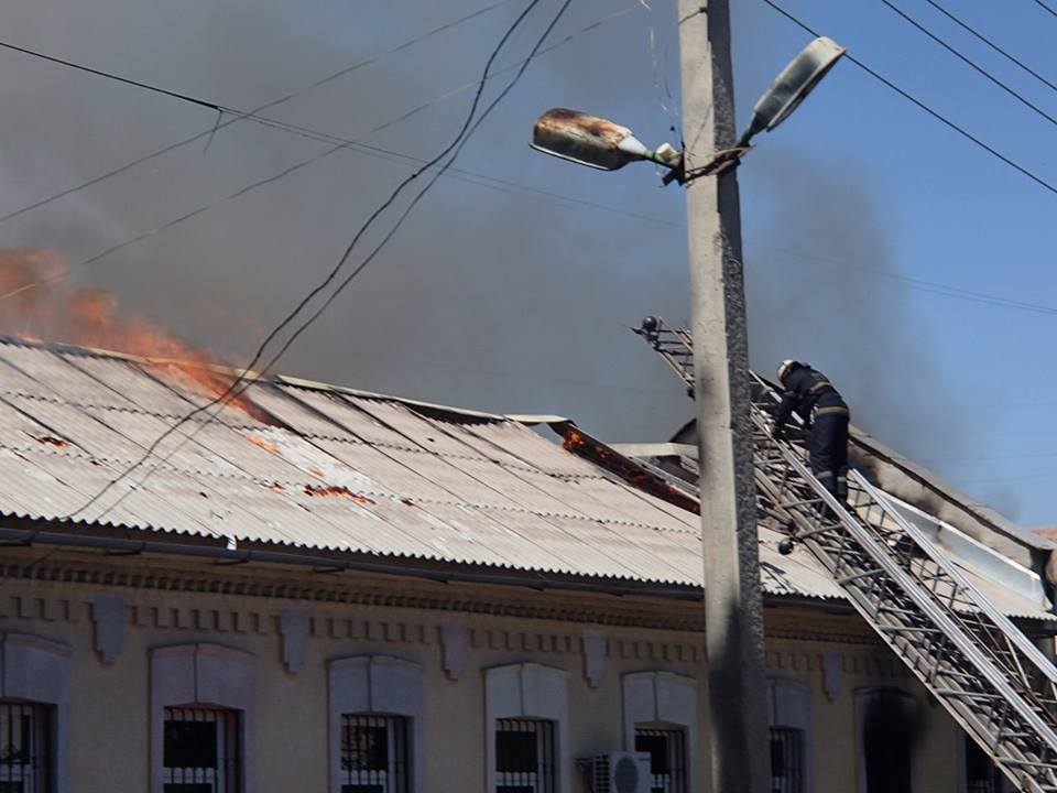 10566000_711105102259800_1172427016_n