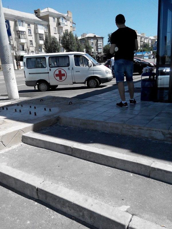 10522431_663878113706745_8057026369479743437_n