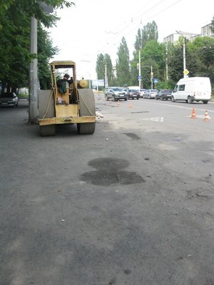 Розпочався поточний ремонт вулиці Вовчинецької