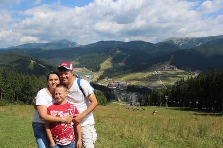 Родина з Луганська почала на Прикарпатті життя з чистого аркуша