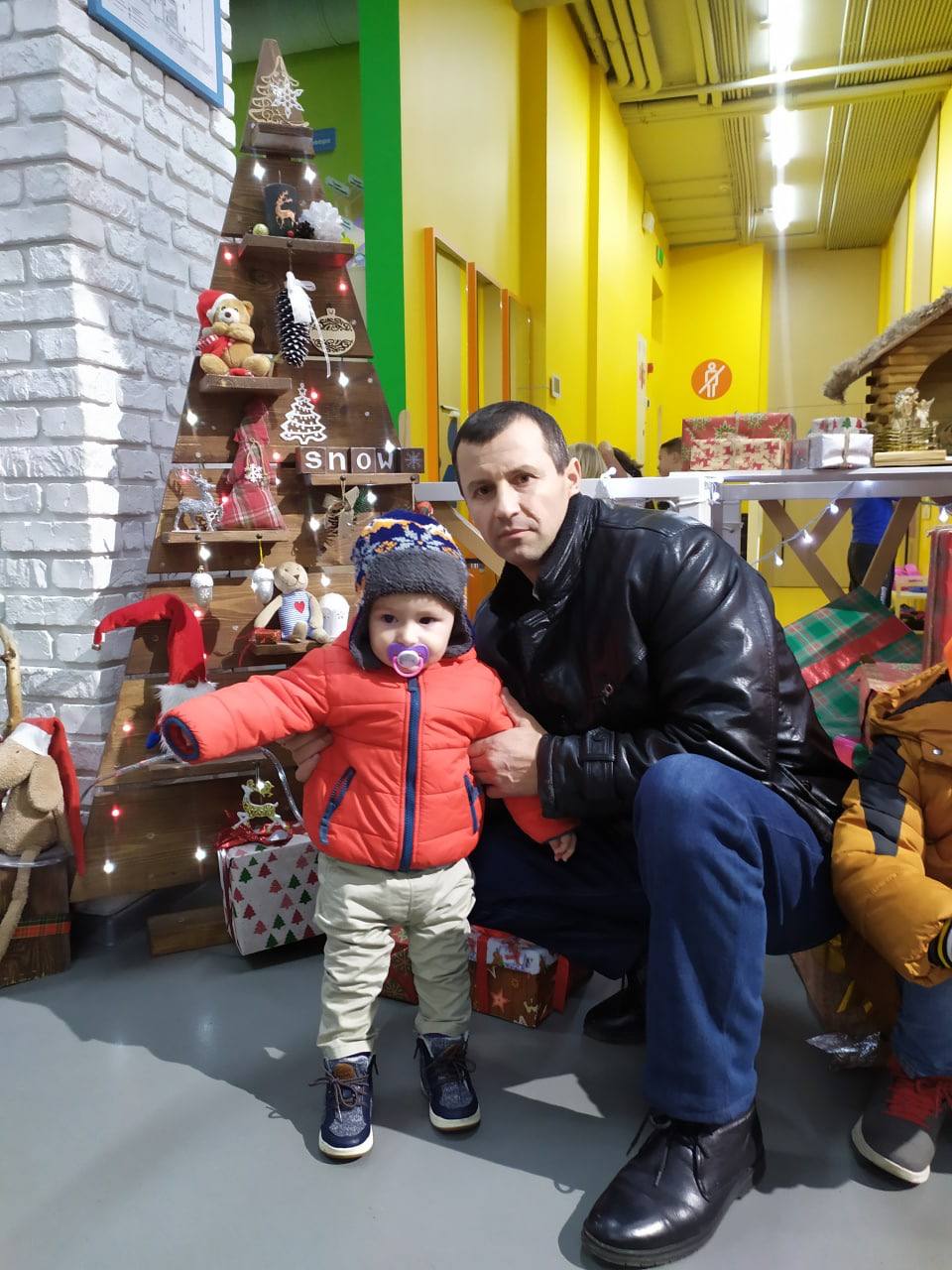 Павло Василів та його син