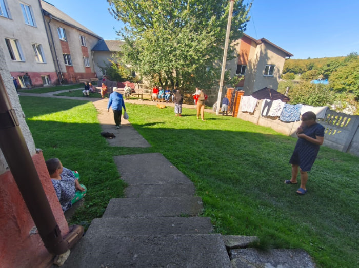 подвір'я інтернату