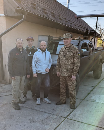 Фото з військовими