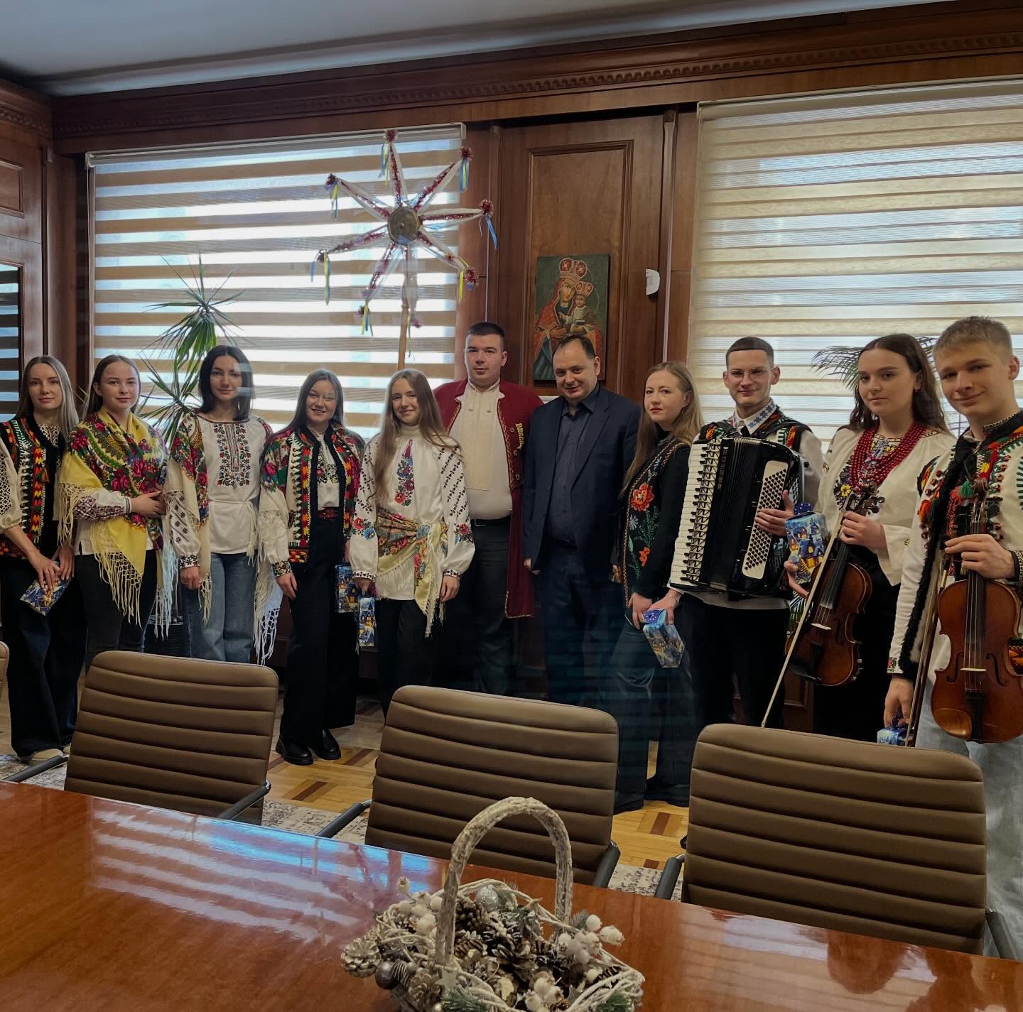 Фото з місця події