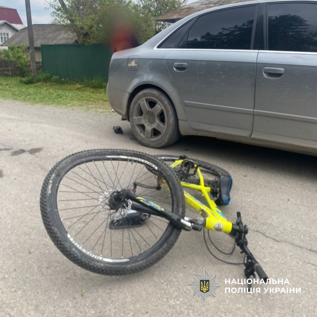 фото: з місця аварії